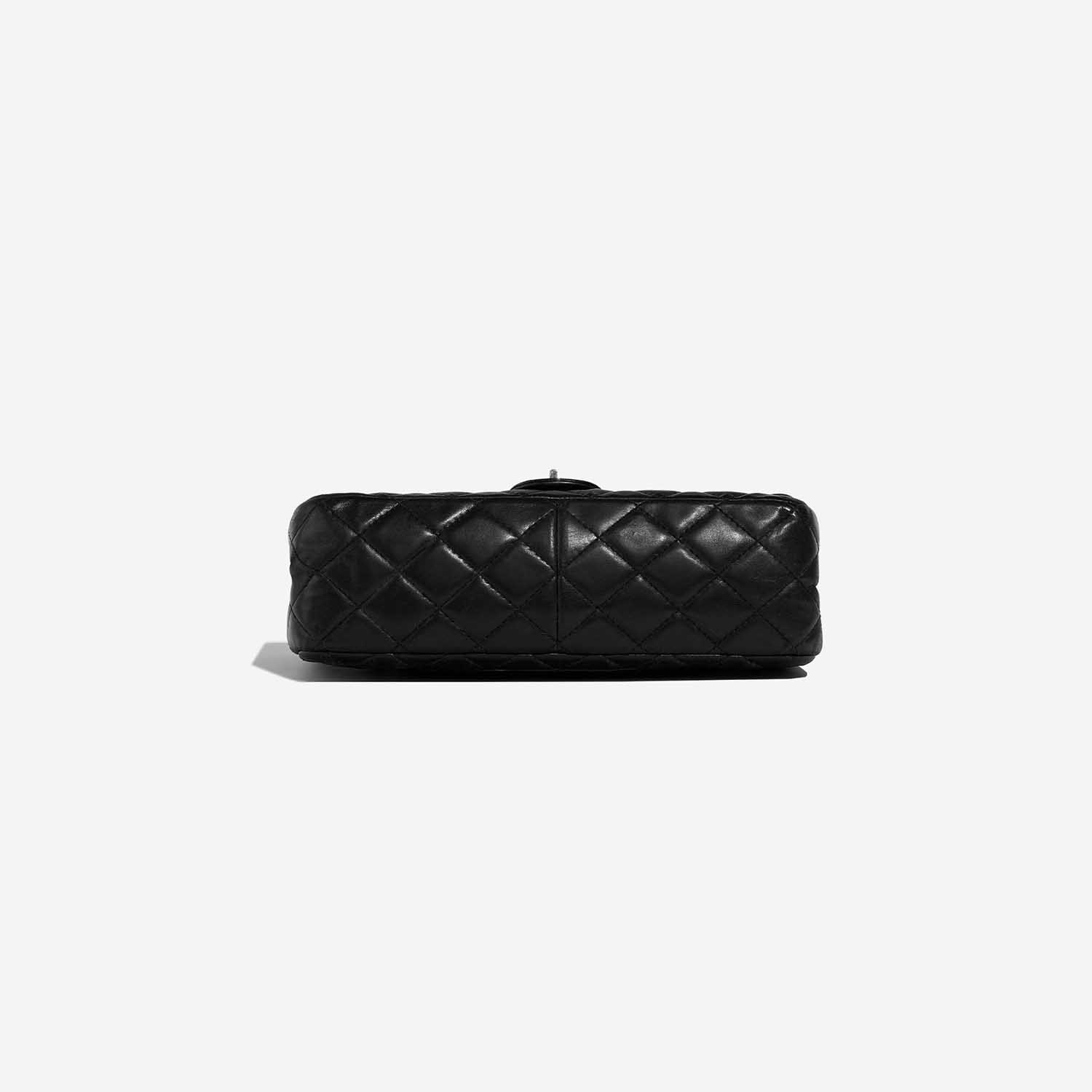 Pre-owned Chanel bag 2.55 Reissue 226 Lamb Black Black Bottom | Sell your designer bag on Saclab.com