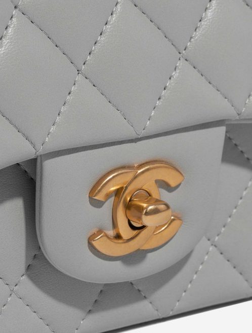 Pre-owned Chanel bag Timeless Handle Mini Rectangular Lamb Grey Grey Closing System | Sell your designer bag on Saclab.com