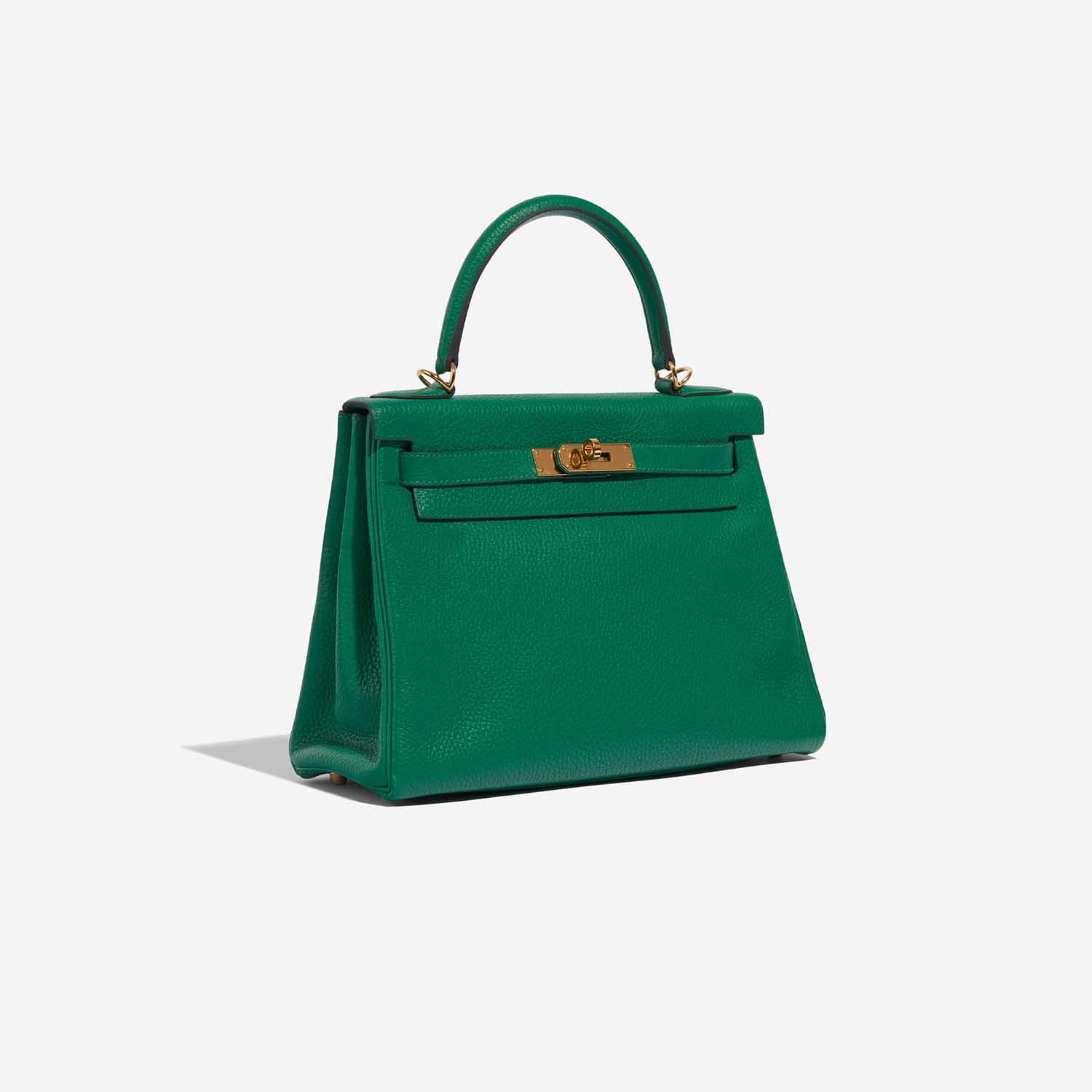 Pre-owned Hermès Tasche Kelly 28 Togo Vert Menthe Grün Side Front | Verkaufen Sie Ihre Designer-Tasche auf Saclab.com