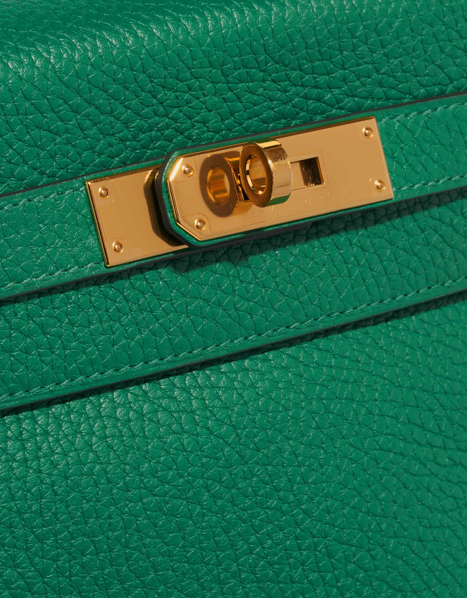 Sac Hermès d'occasion Kelly 28 Togo Vert Menthe Green Closing System | Vendez votre sac de créateur sur Saclab.com