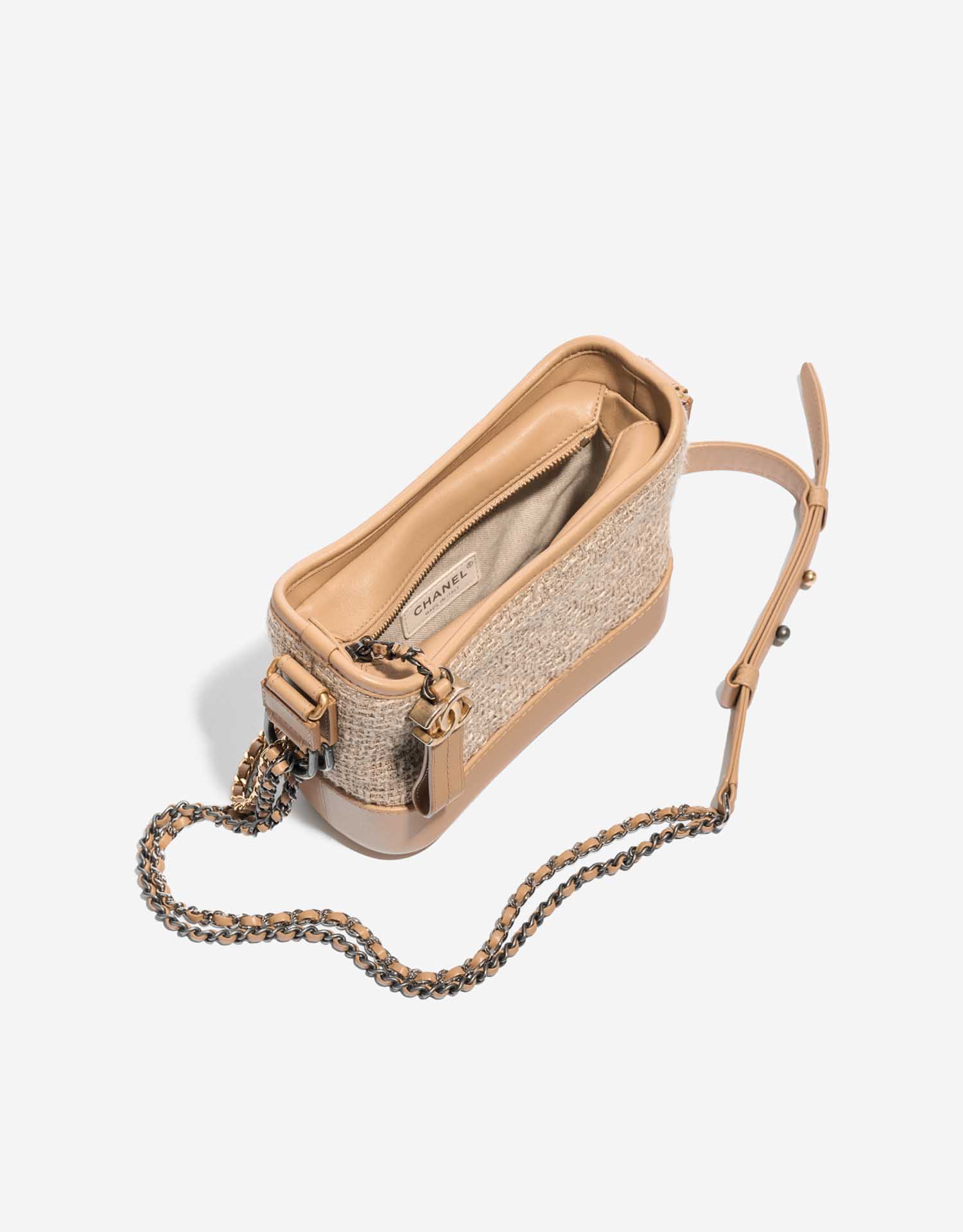 Gebrauchte Chanel Tasche Gabrielle Small Tweed / Kalbsleder Beige Beige Innenseite | Verkaufen Sie Ihre Designer-Tasche auf Saclab.com