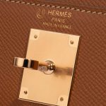 Pre-owned Hermès bag Kelly HSS 28 Epsom Gold / Bleu Glacier Brown Logo | Sell your designer bag on Saclab.com