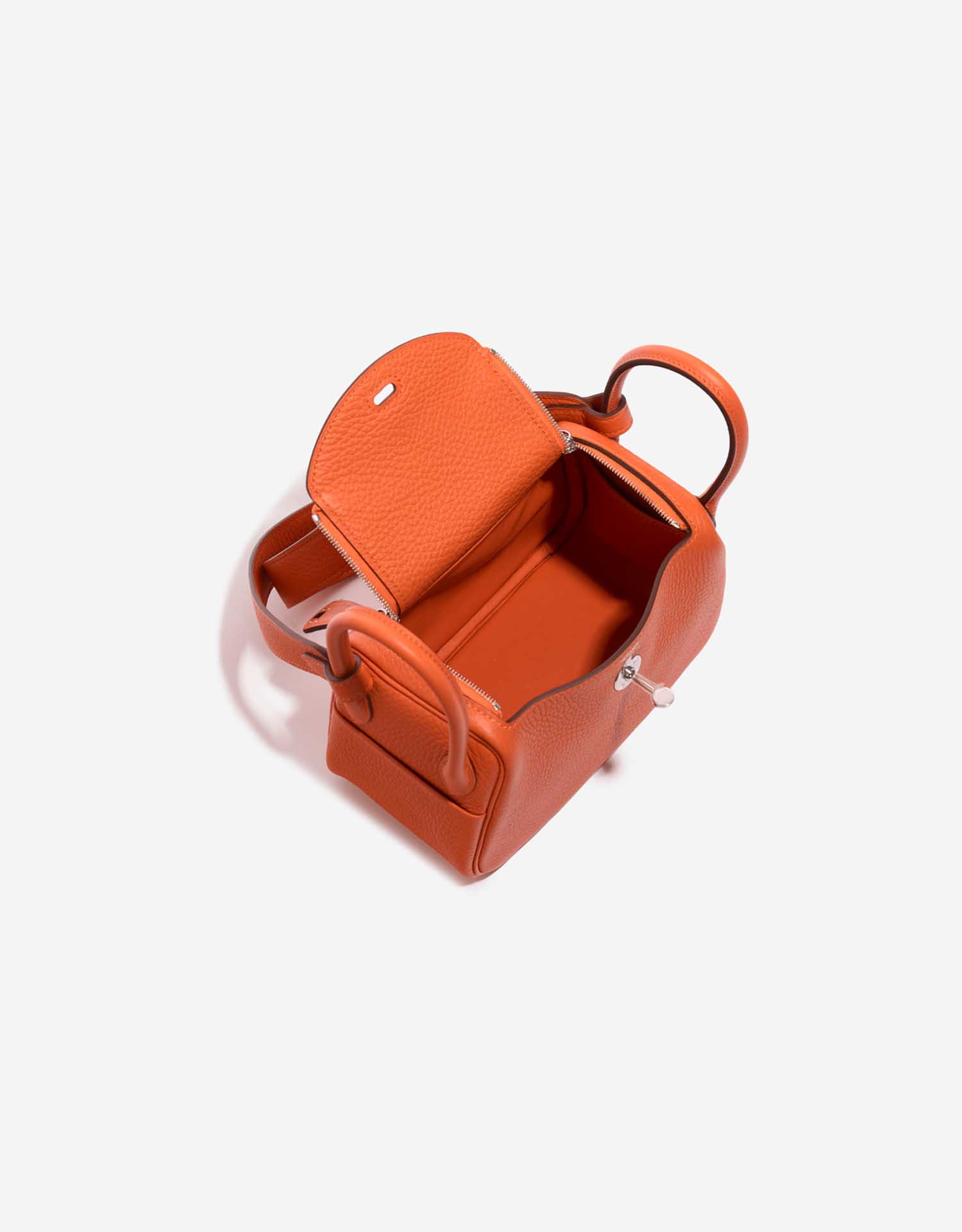 Gebrauchte Hermès Tasche Lindy 20 Mini Taurillon Clemence Feu Orange Innenseite | Verkaufen Sie Ihre Designer-Tasche auf Saclab.com