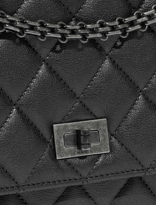 Pre-owned Chanel bag 2.55 Reissue WOC Lamb Anthracite Grey Closing System | Sell your designer bag on Saclab.com