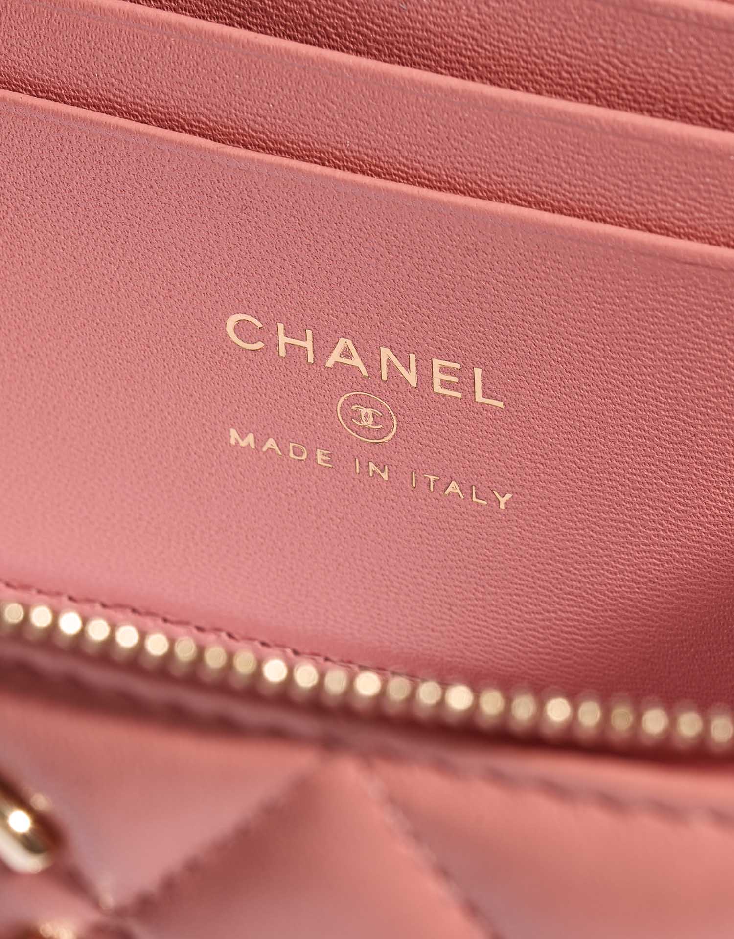 Gebrauchte Chanel Tasche Vanity Small Coral Logo| Verkaufen Sie Ihre Designer-Tasche auf Saclab.com