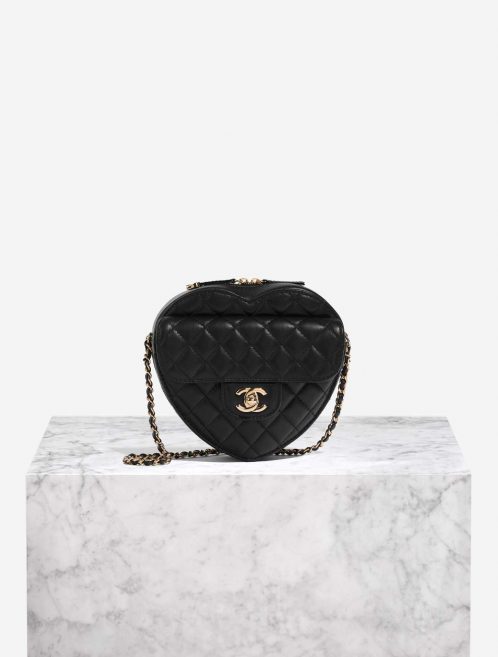 Pre-owned Chanel bag Timeless Heart Medium Lamb Black Black Front | Sell your designer bag on Saclab.com