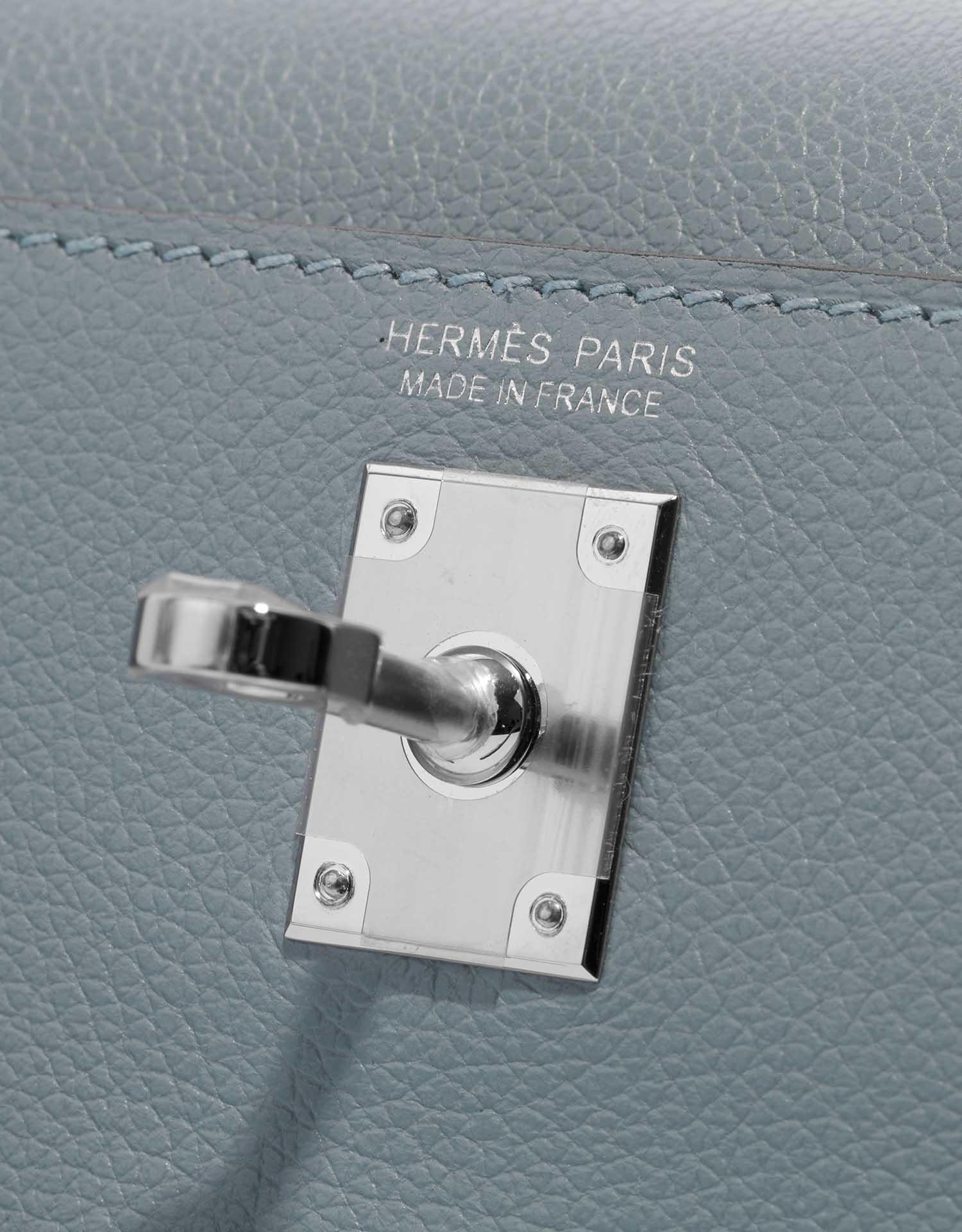 Pre-owned Hermès bag Kelly Danse BlueLin Logo| Sell your designer bag on Saclab.com
