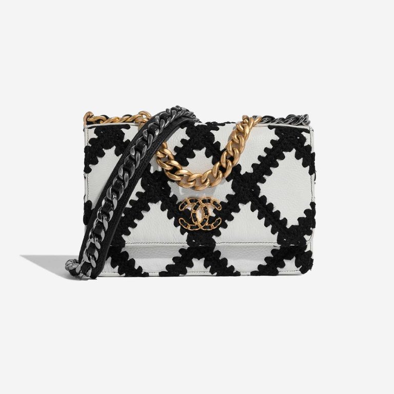 Chanel 19 WOC WhiteBlack Front  | Sell your designer bag on Saclab.com