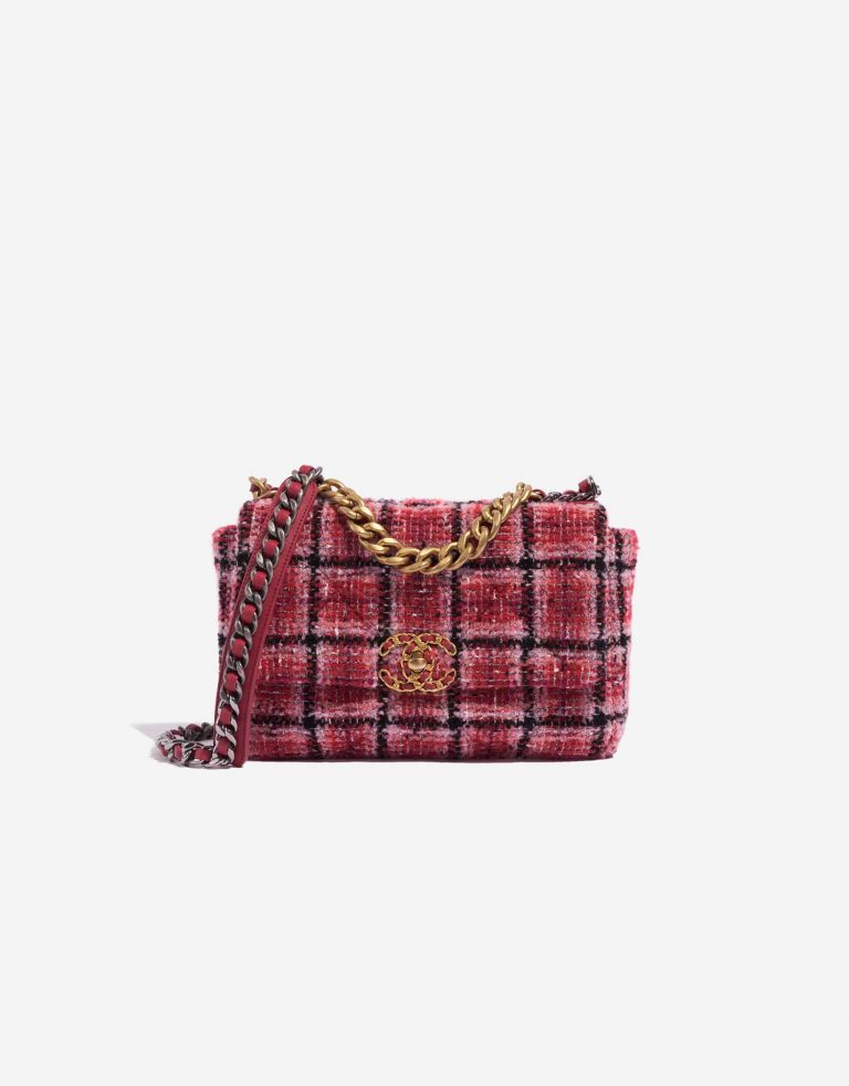 Chanel 19 FlapBag Red Front  | Sell your designer bag on Saclab.com