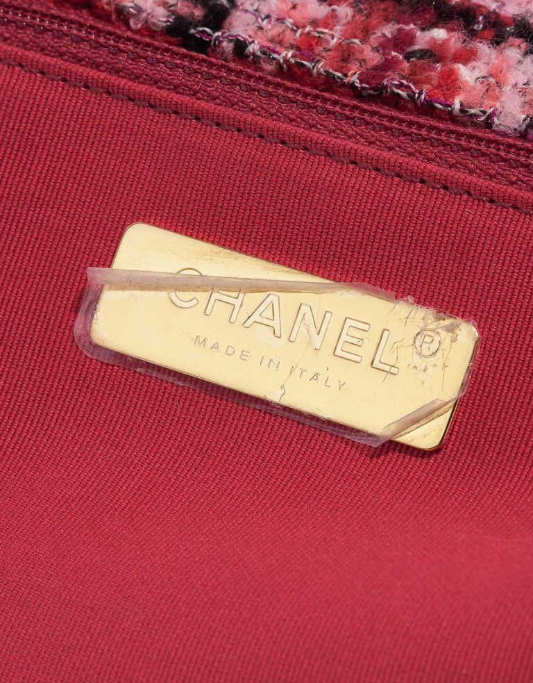 Chanel 19 FlapBag Red Logo  | Sell your designer bag on Saclab.com