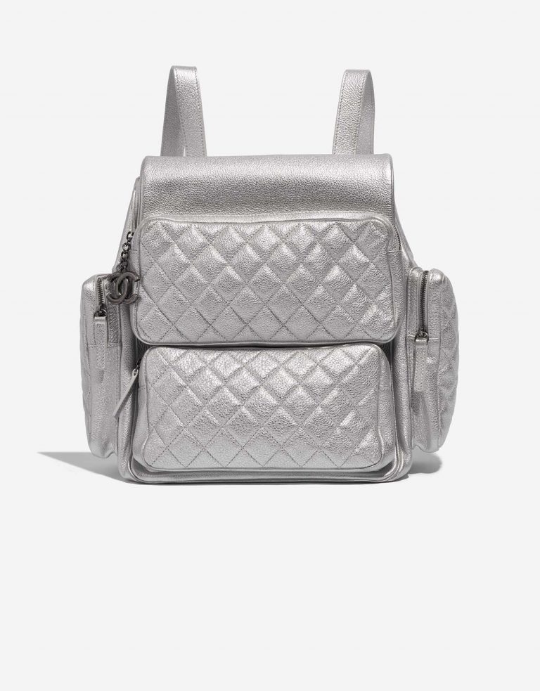 Chanel Rucksack Silber Front | Verkaufen Sie Ihre Designer-Tasche auf Saclab.com