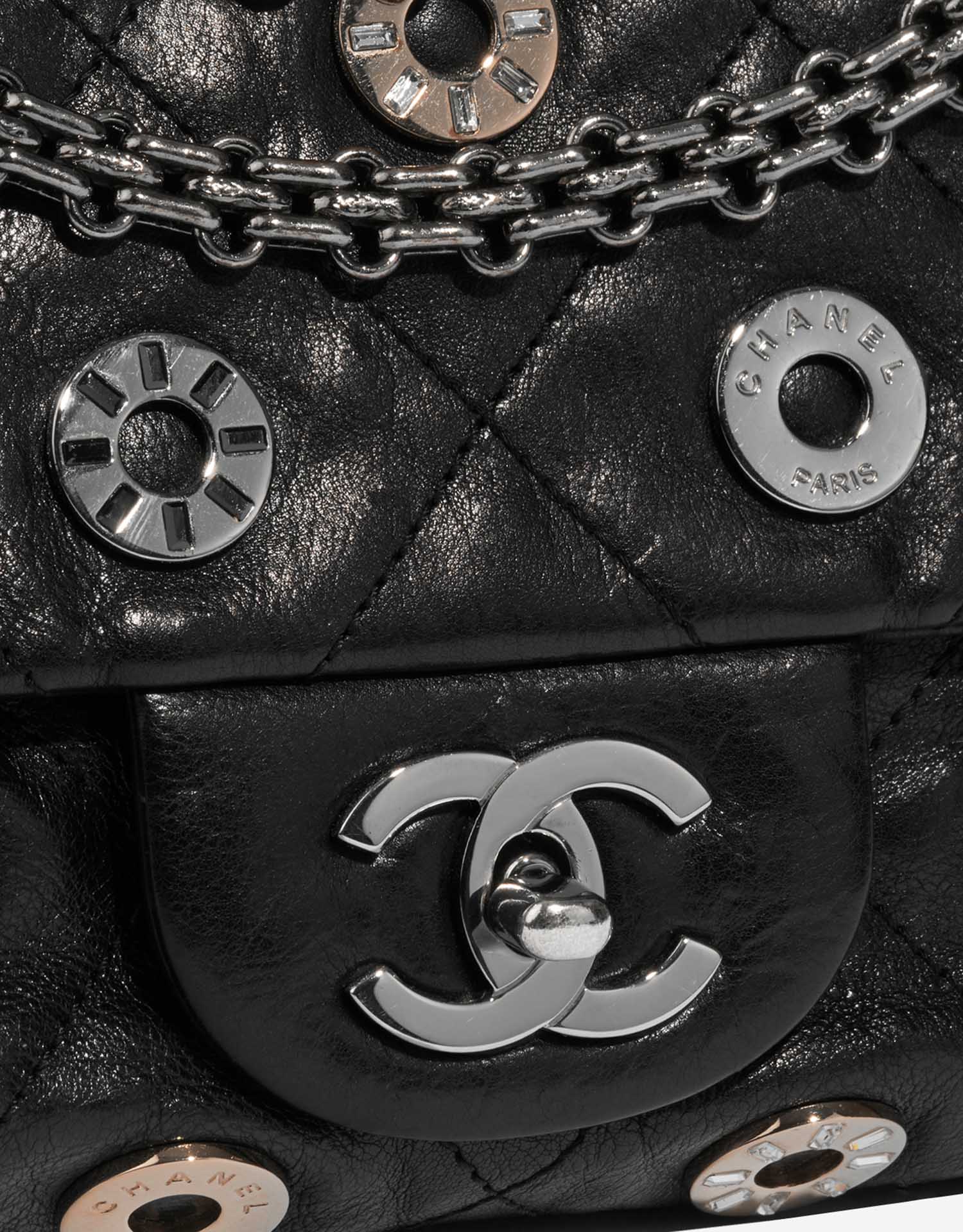 Chanel Timeless Medium Schwarz Verschluss-System | Verkaufen Sie Ihre Designer-Tasche auf Saclab.com