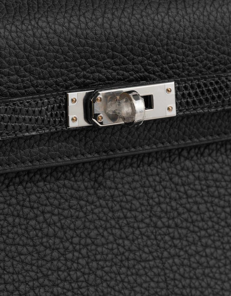 Hermès KellyTouch 25 Black Closing System  | Sell your designer bag on Saclab.com