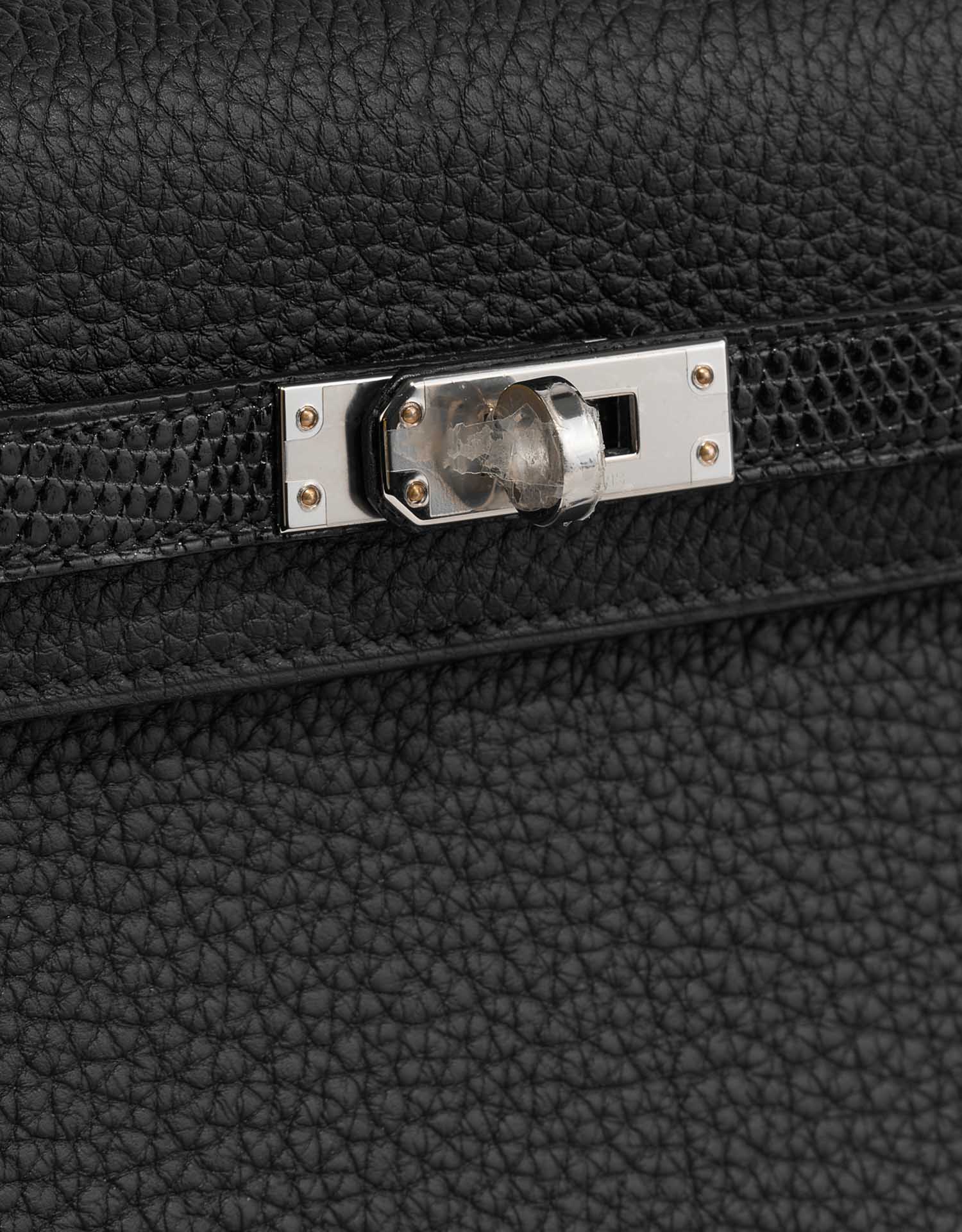 Hermès KellyTouch 25 Schwarz Verschluss-System | Verkaufen Sie Ihre Designer-Tasche auf Saclab.com