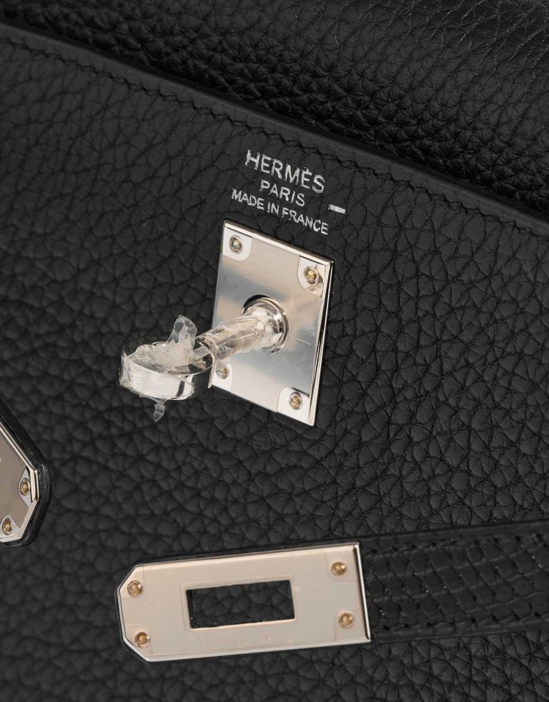 Hermès KellyTouch 25 Black Logo  | Sell your designer bag on Saclab.com