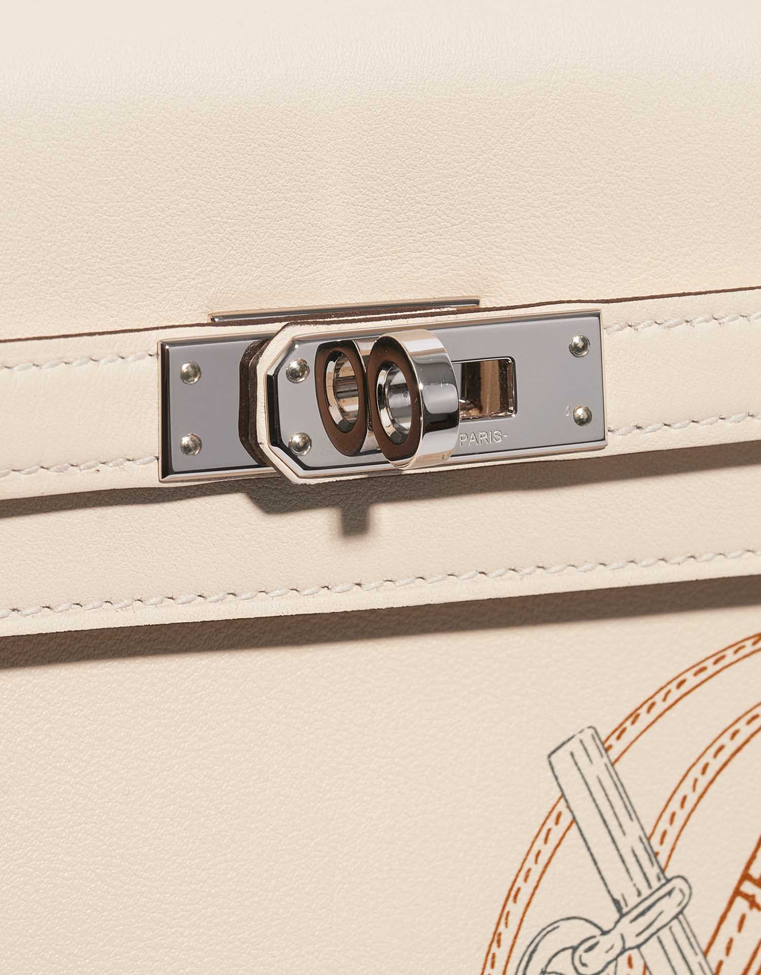 Hermès KellyInAndOut 25 Nata Verschluss-System | Verkaufen Sie Ihre Designer-Tasche auf Saclab.com