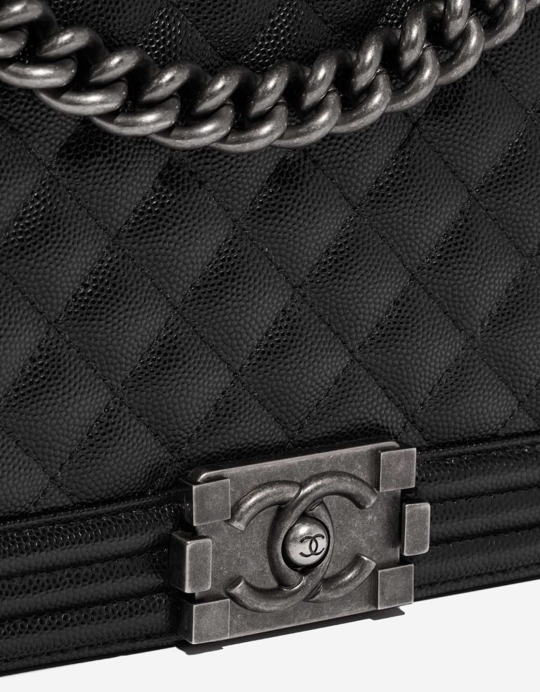 Chanel Boy NewMedium Black Closing System  | Sell your designer bag on Saclab.com