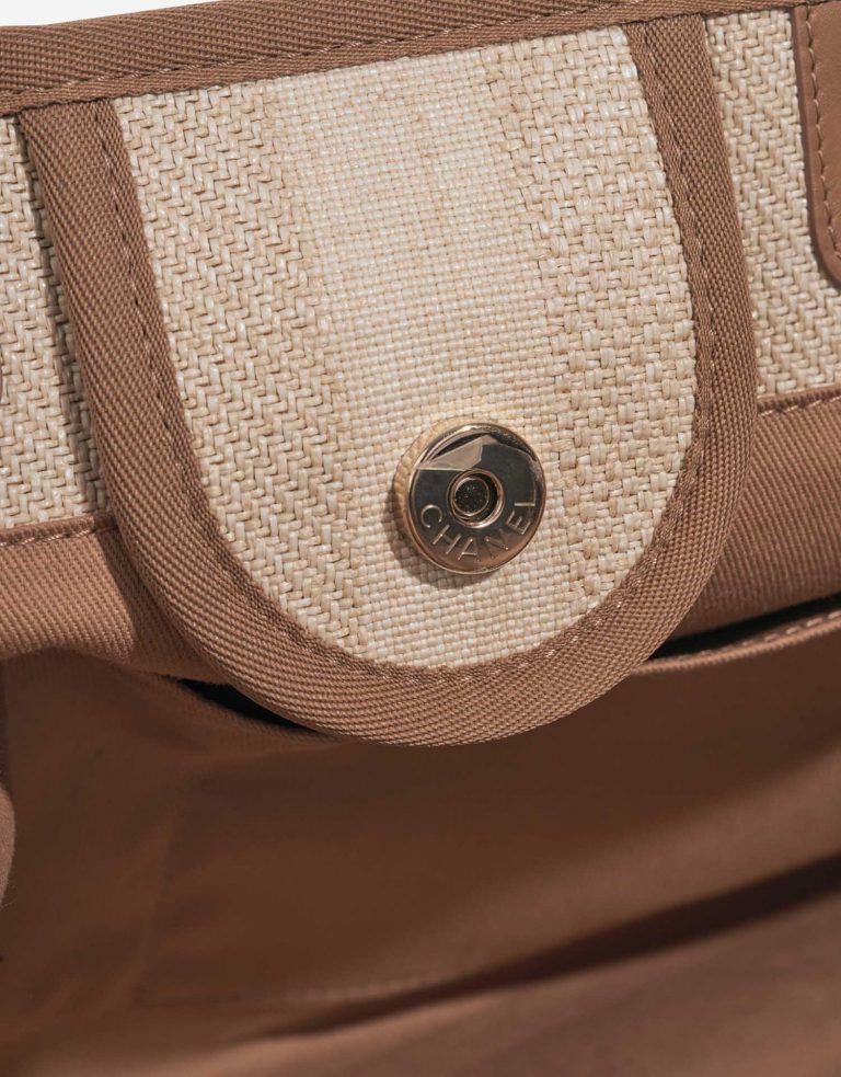 Chanel Deauville Medium Beige Closing System  | Sell your designer bag on Saclab.com