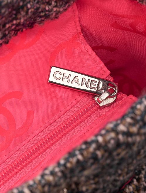 Chanel ShoppingTote GST Multicolor Closing System  | Sell your designer bag on Saclab.com