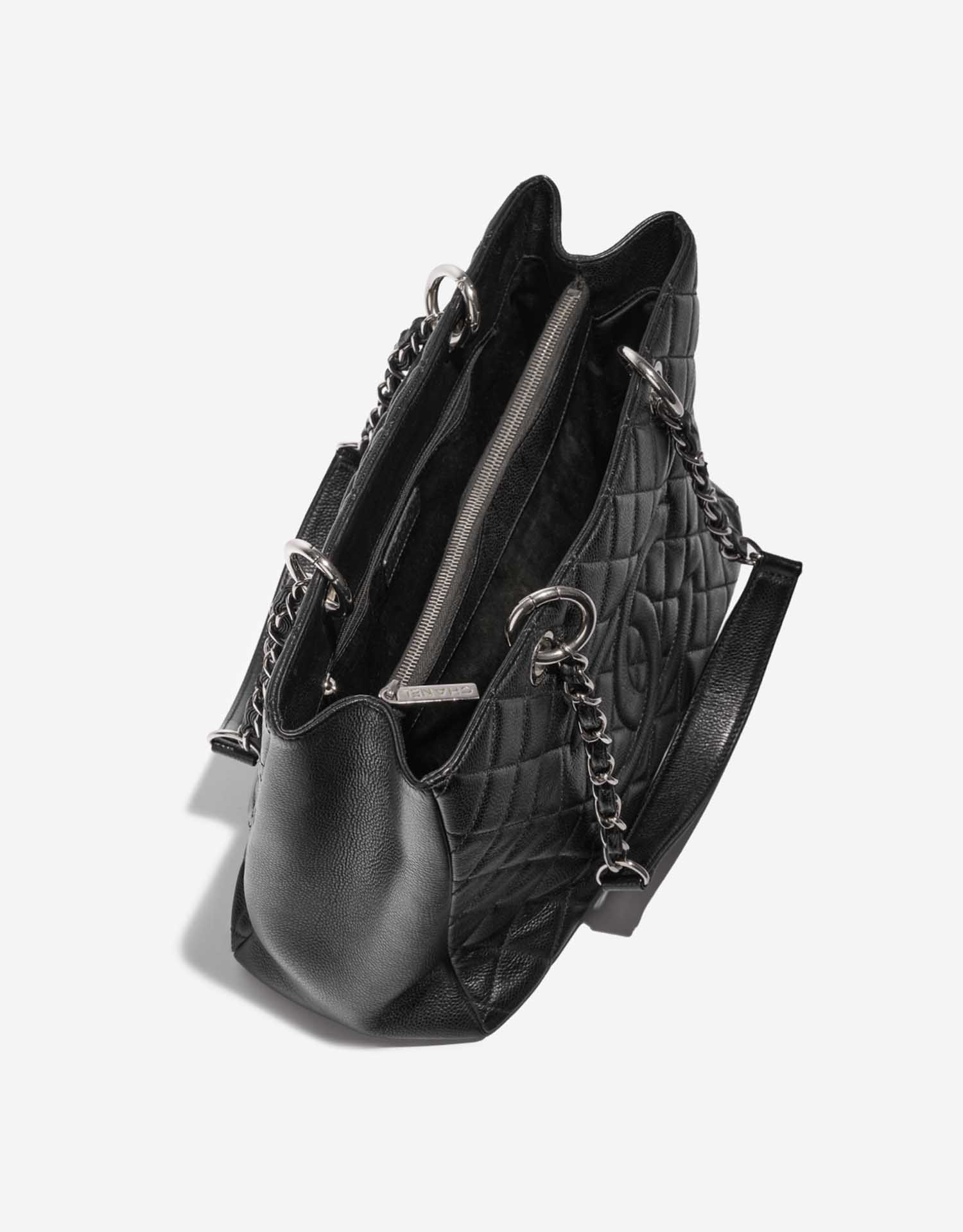 Chanel GST Black Inside | Vendez votre sac de créateur sur Saclab.com