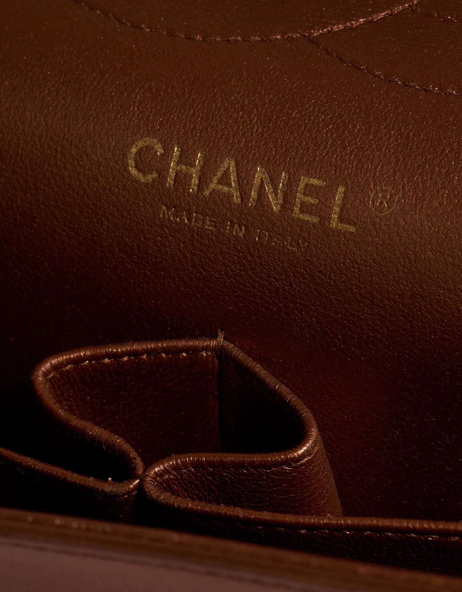 Chanel Timeless Jumbo Copper Logo  | Sell your designer bag on Saclab.com