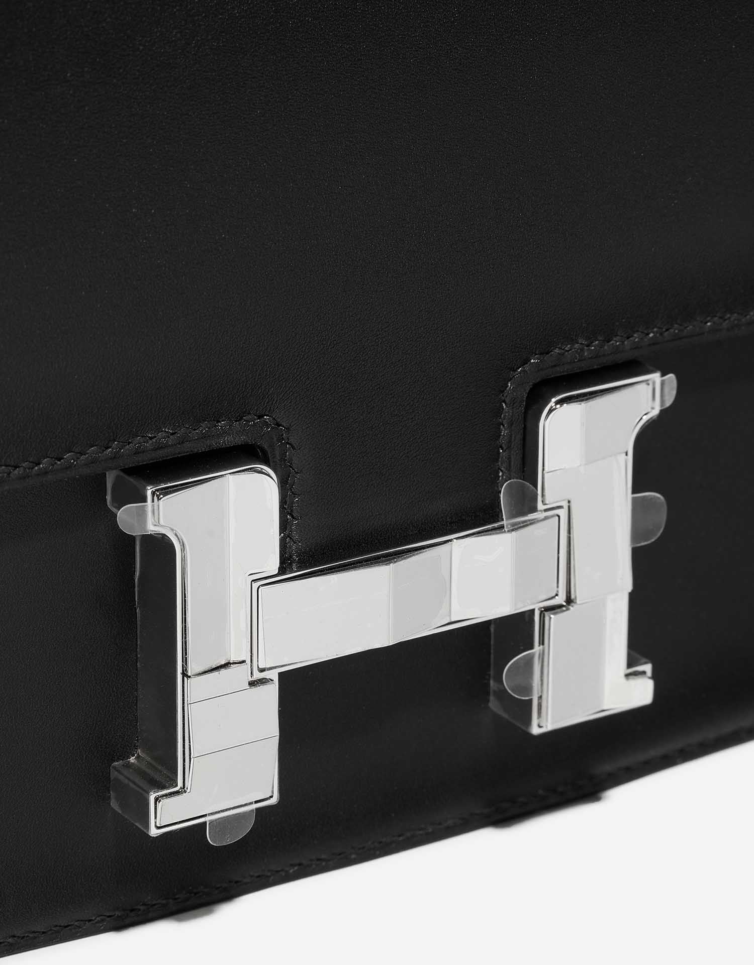 Hermès Constance 18 Schwarz Verschluss-System | Verkaufen Sie Ihre Designer-Tasche auf Saclab.com