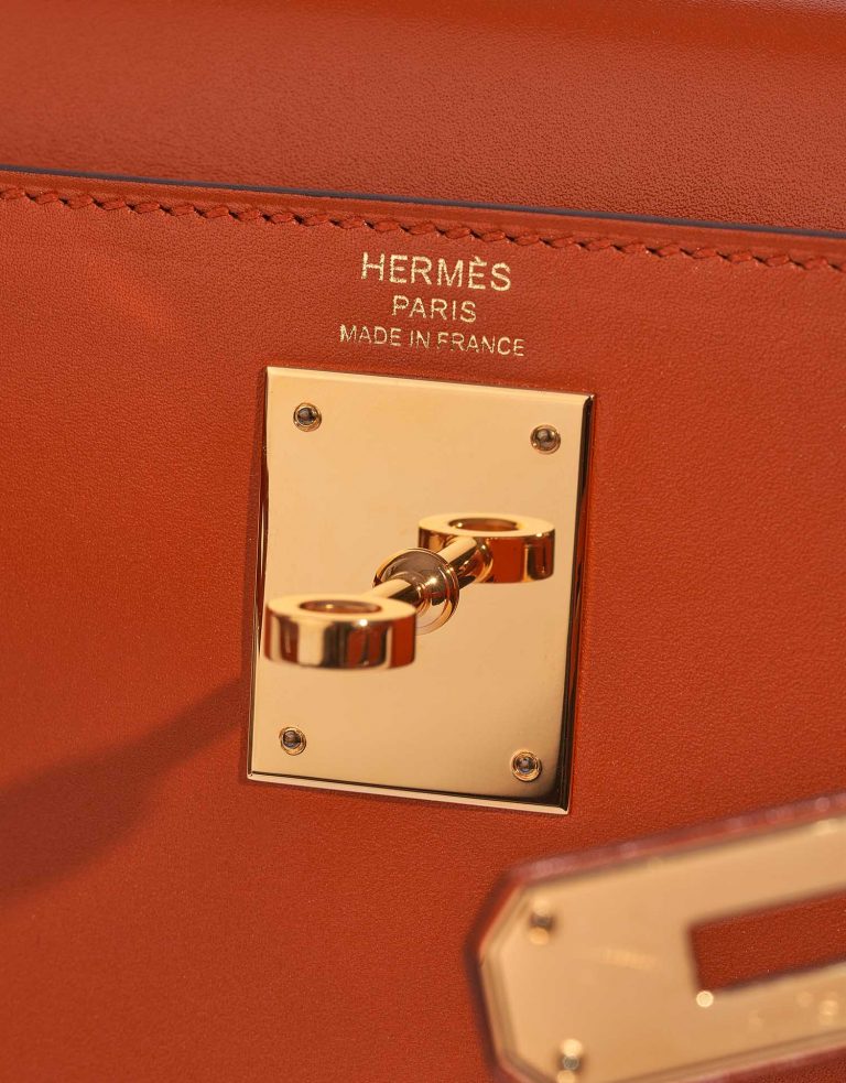 Hermès Kelly 28 TerreBattue Logo  | Sell your designer bag on Saclab.com