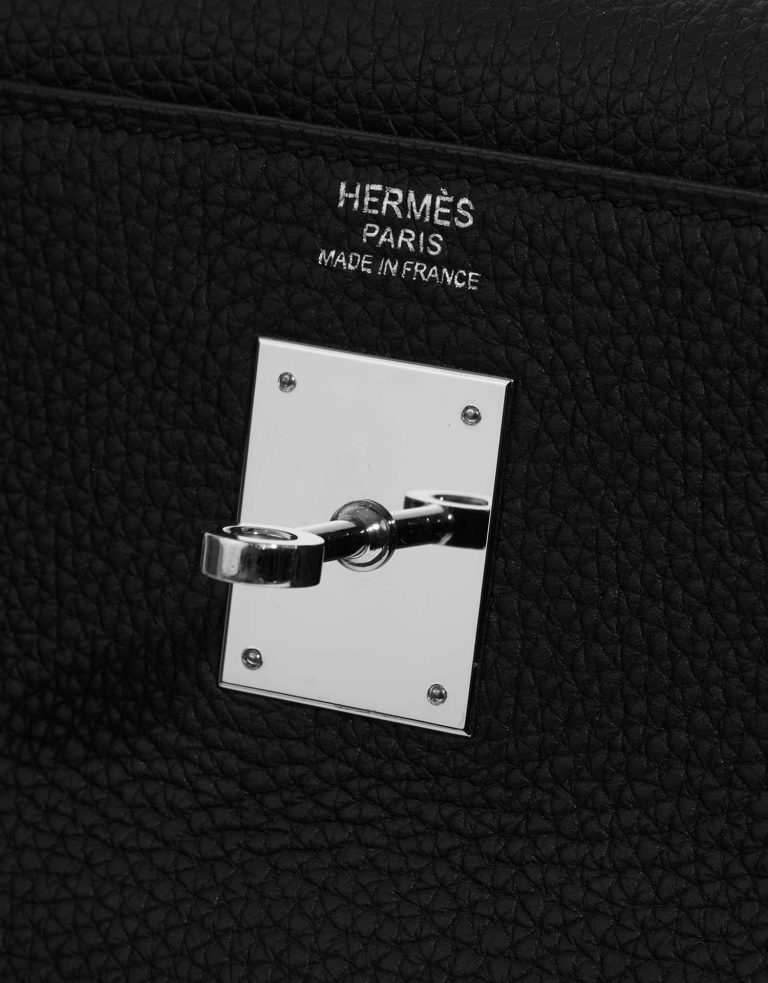 Hermès Kelly 32 Black Logo  | Sell your designer bag on Saclab.com