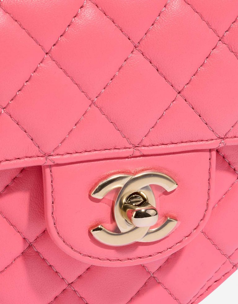 Chanel TimelessHeart Medium Pink Front  | Sell your designer bag on Saclab.com