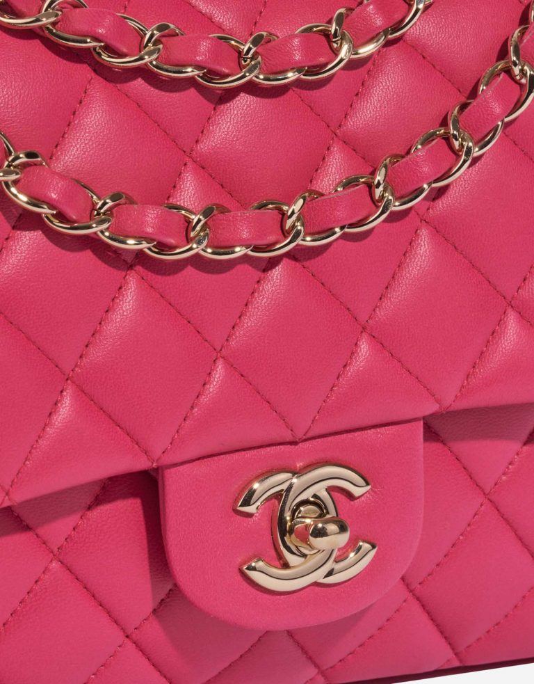 Chanel Timeless Medium Pink Closing System  | Sell your designer bag on Saclab.com