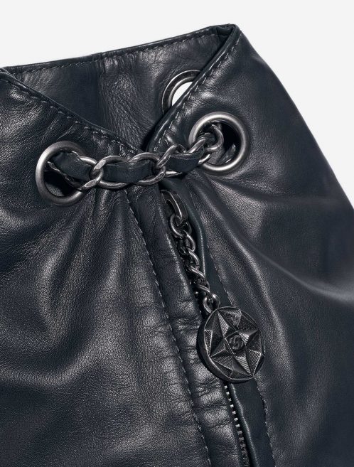Chanel Backpack DarkBlue-Grey Closing System  | Sell your designer bag on Saclab.com