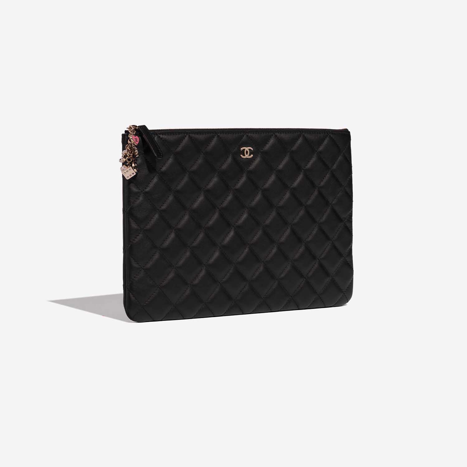 Chanel Classique Pochette Noir Side Front | Vendez votre sac de créateur sur Saclab.com
