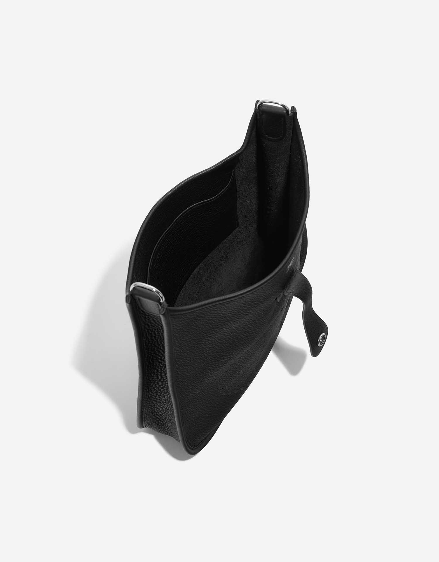 Hermès Evelyne 29 Black Inside  | Sell your designer bag on Saclab.com