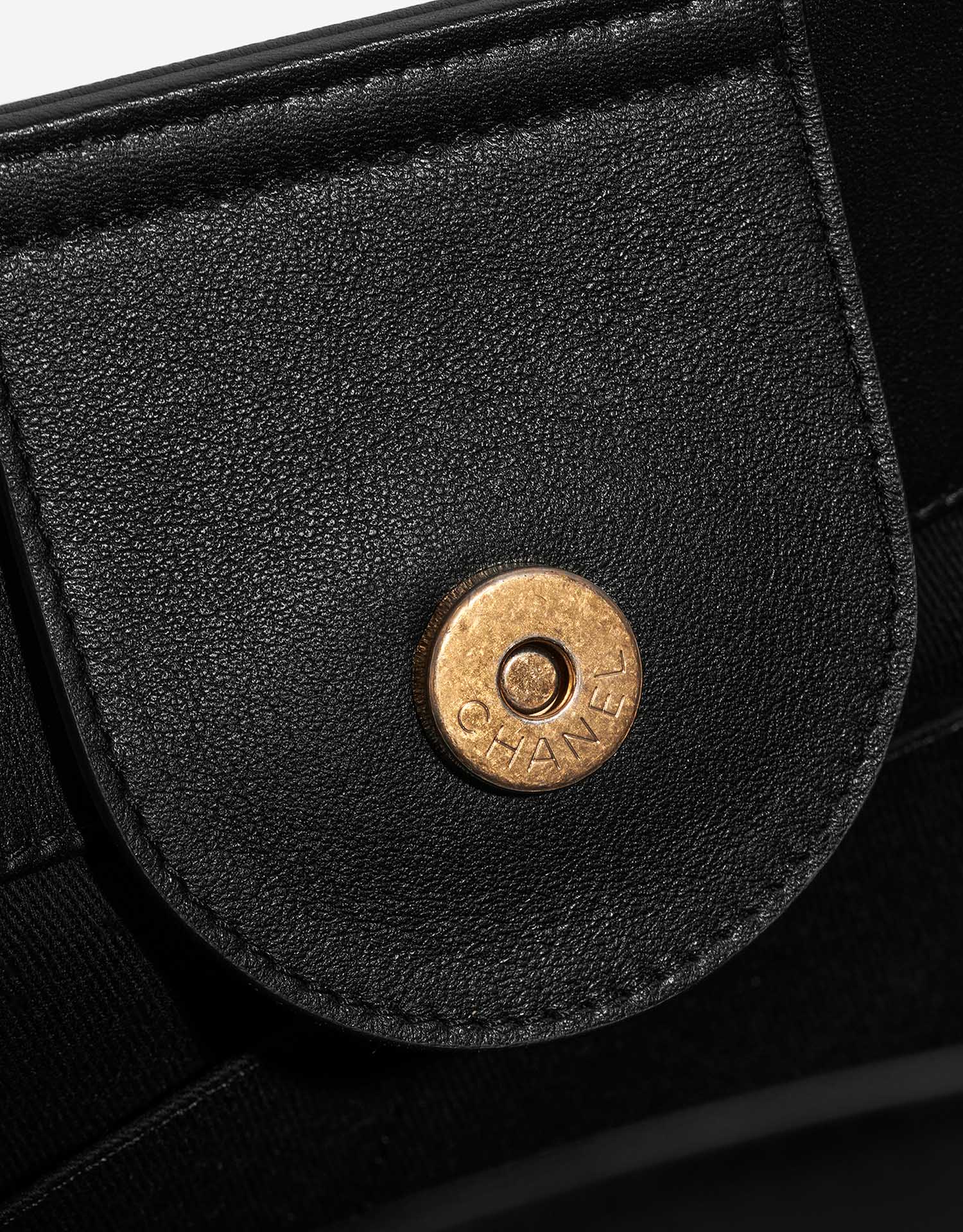 Chanel Deauville Medium Black Closing System  | Sell your designer bag on Saclab.com