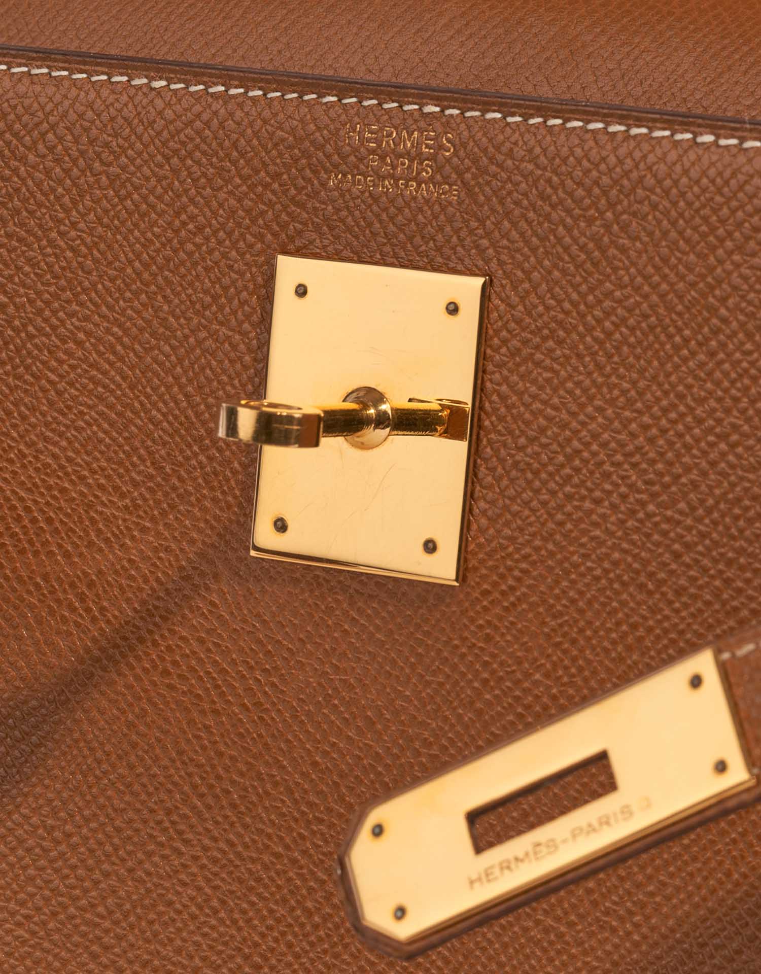 Hermès Kelly 32 Gold Logo  | Sell your designer bag on Saclab.com
