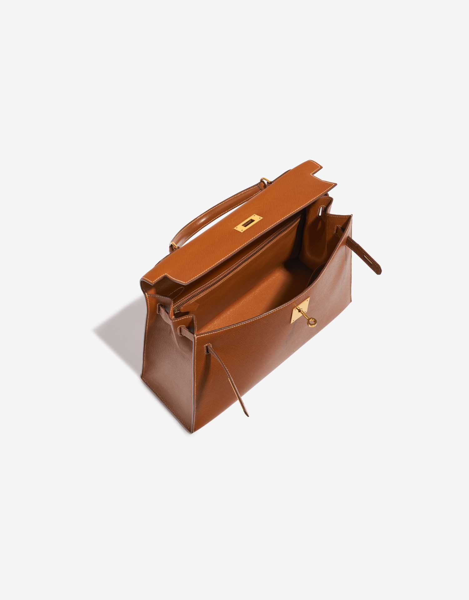 Hermès Kelly 32 Gold Inside  | Sell your designer bag on Saclab.com