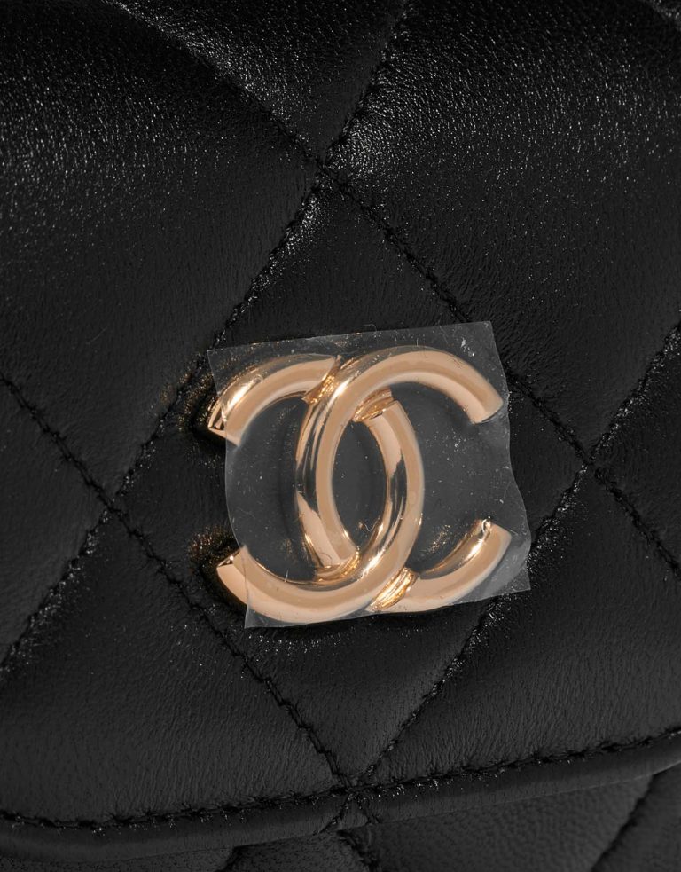 Chanel Timeless Micro Black Closing System | Vendez votre sac de créateur sur Saclab.com