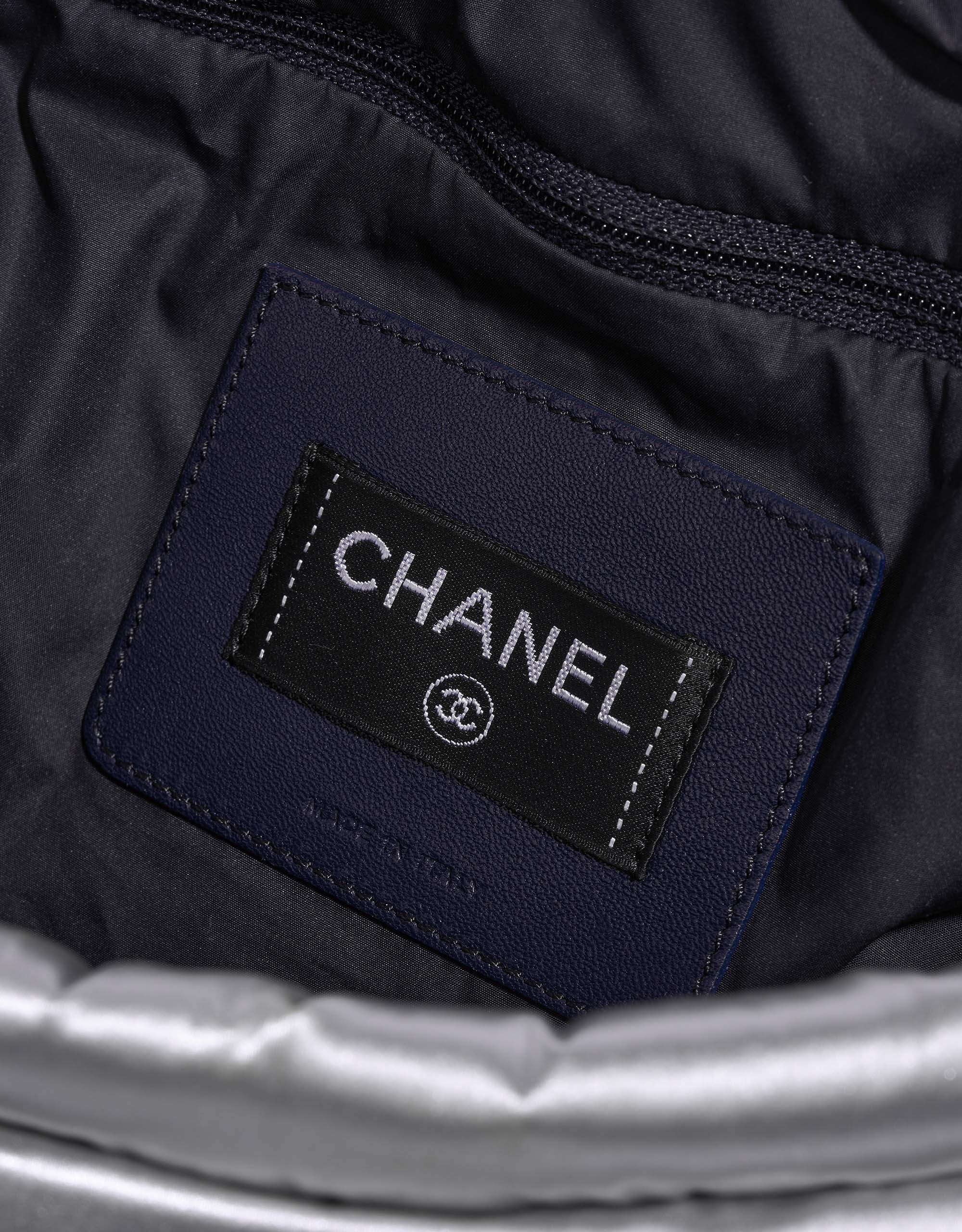 Chanel ShoppingTote Silver Logo  | Sell your designer bag on Saclab.com