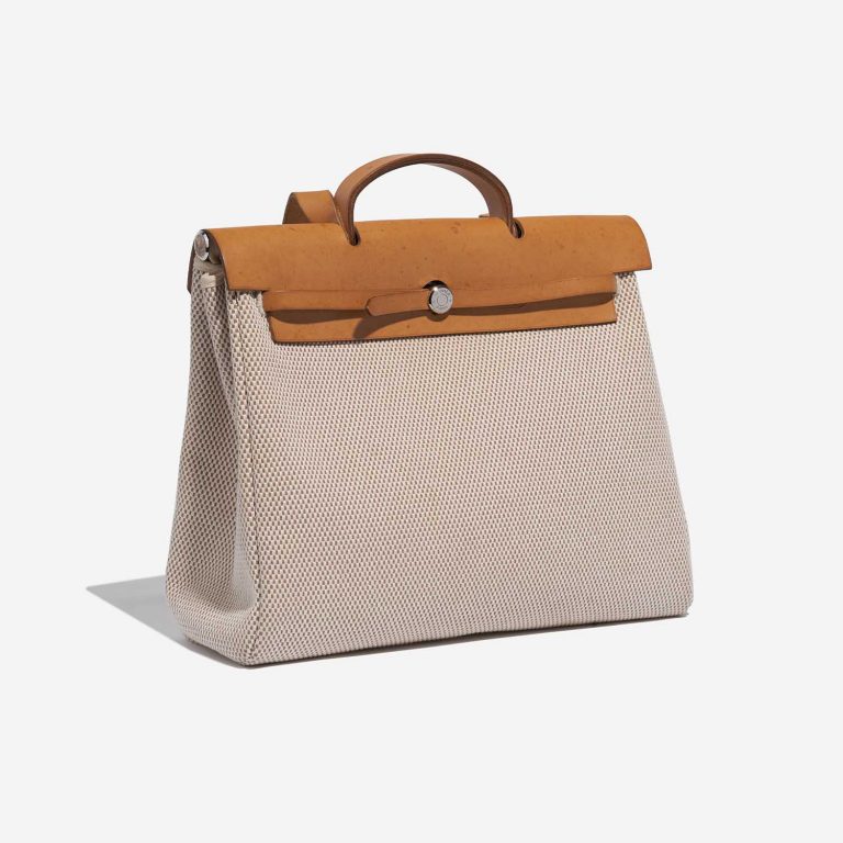 Hermès Herbag 39 SableNatural-Ecru Side Front | Verkaufen Sie Ihre Designer-Tasche auf Saclab.com