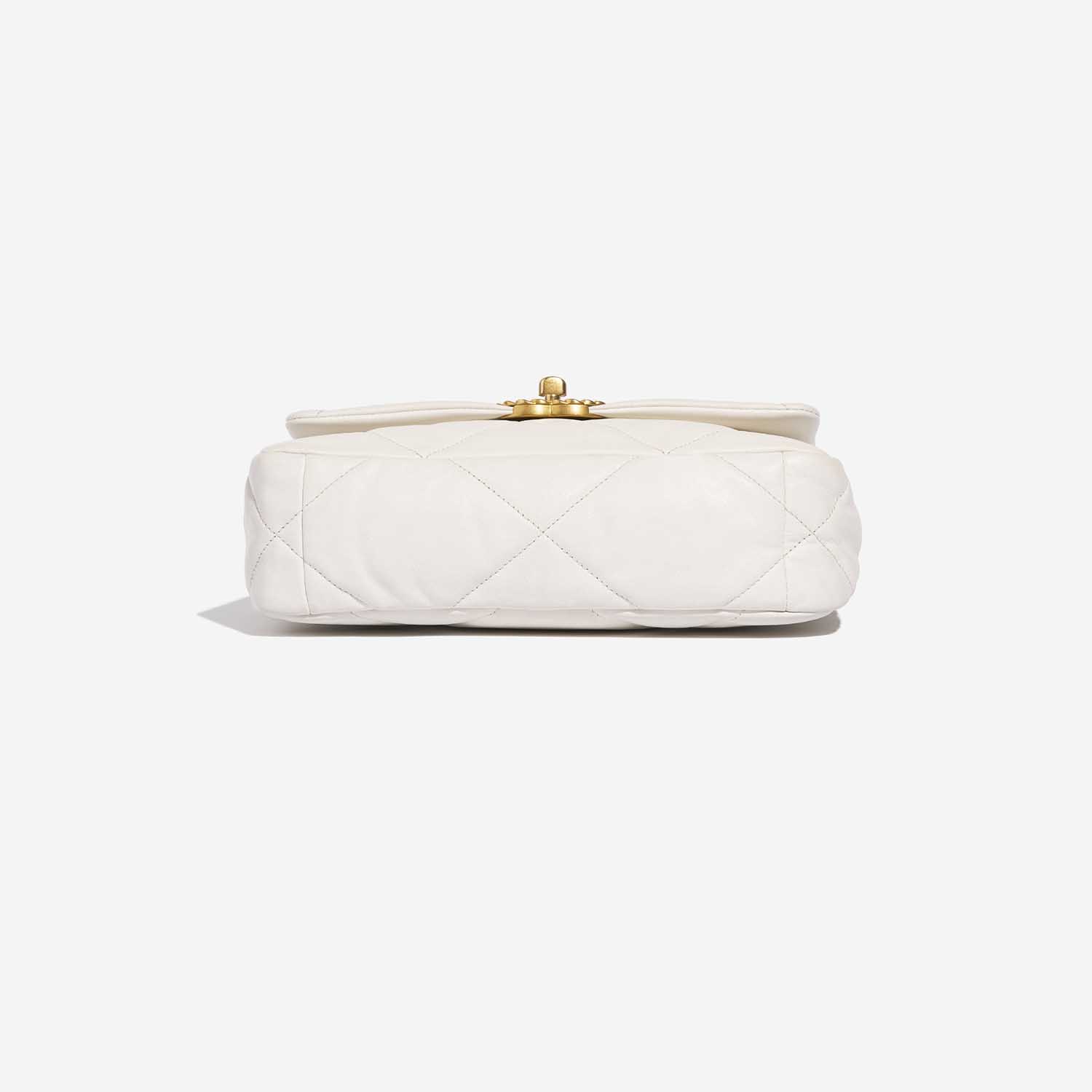 Chanel 19 FlapBag Cream Bottom | Vendez votre sac de créateur sur Saclab.com