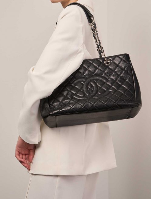 Chanel GST Black Sizes Worn | Sell your designer bag on Saclab.com