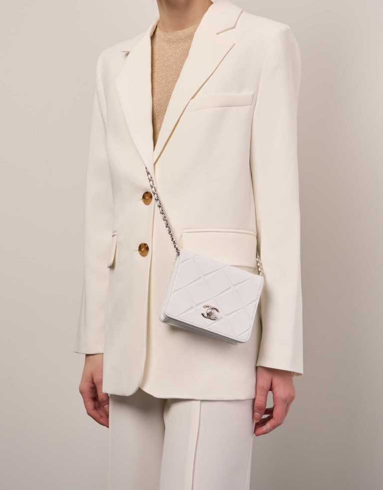 Chanel Classique MiniFlap White Front | Vendez votre sac de créateur sur Saclab.com