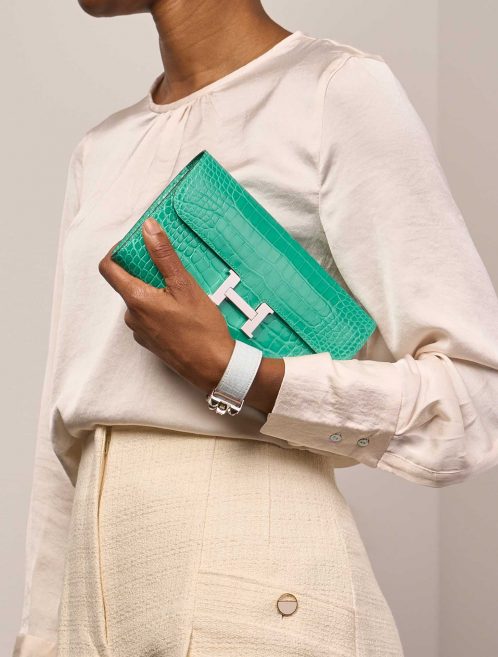 Hermès Constance Wallet VertJade Sizes Worn | Sell your designer bag on Saclab.com