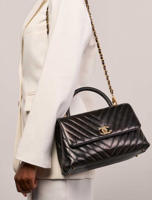 Chanel TimelessHandle Medium Black Sizes Worn | Sell your designer bag on Saclab.com