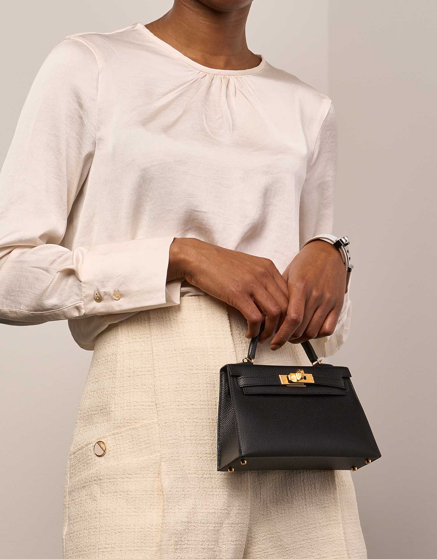 Hermès Kelly Mini Schwarz Größen Getragen | Verkaufen Sie Ihre Designer-Tasche auf Saclab.com