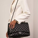Chanel Timeless Maxi Black Sizes Worn| Sell your designer bag on Saclab.com
