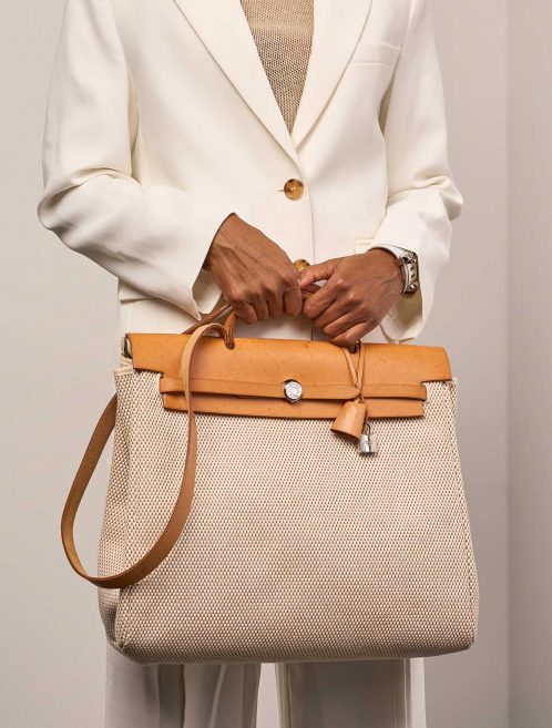 Hermès Herbag 39 SableNatural-Ecru Sizes Worn | Sell your designer bag on Saclab.com