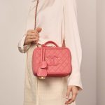 Chanel Vanity Medium Pink Sizes Worn | Sell your designer bag on Saclab.com