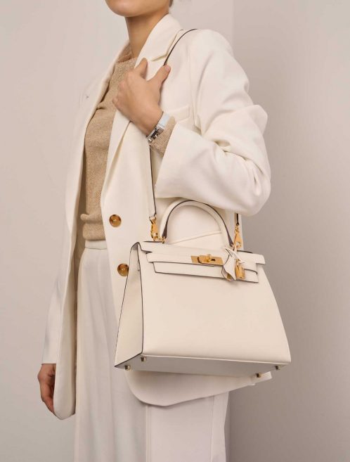 Hermès Kelly 28 Nata Front  | Sell your designer bag on Saclab.com