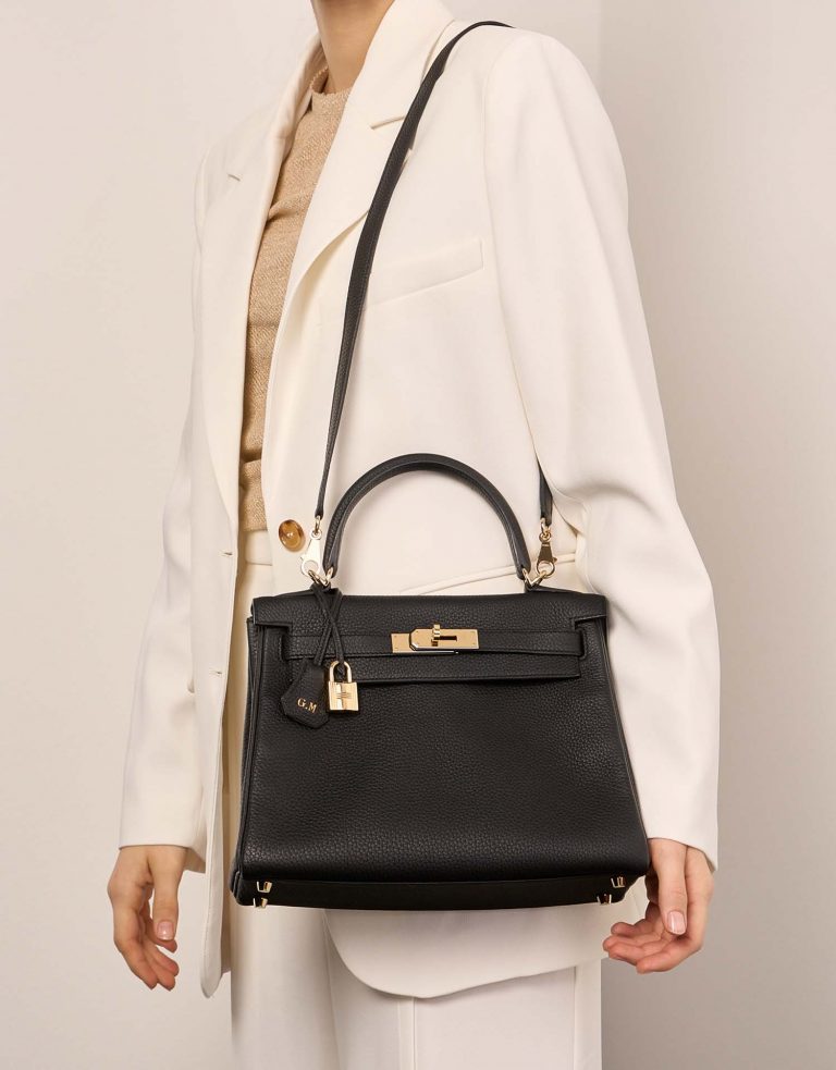 Hermès Kelly 28 Black-Trench Front  | Sell your designer bag on Saclab.com